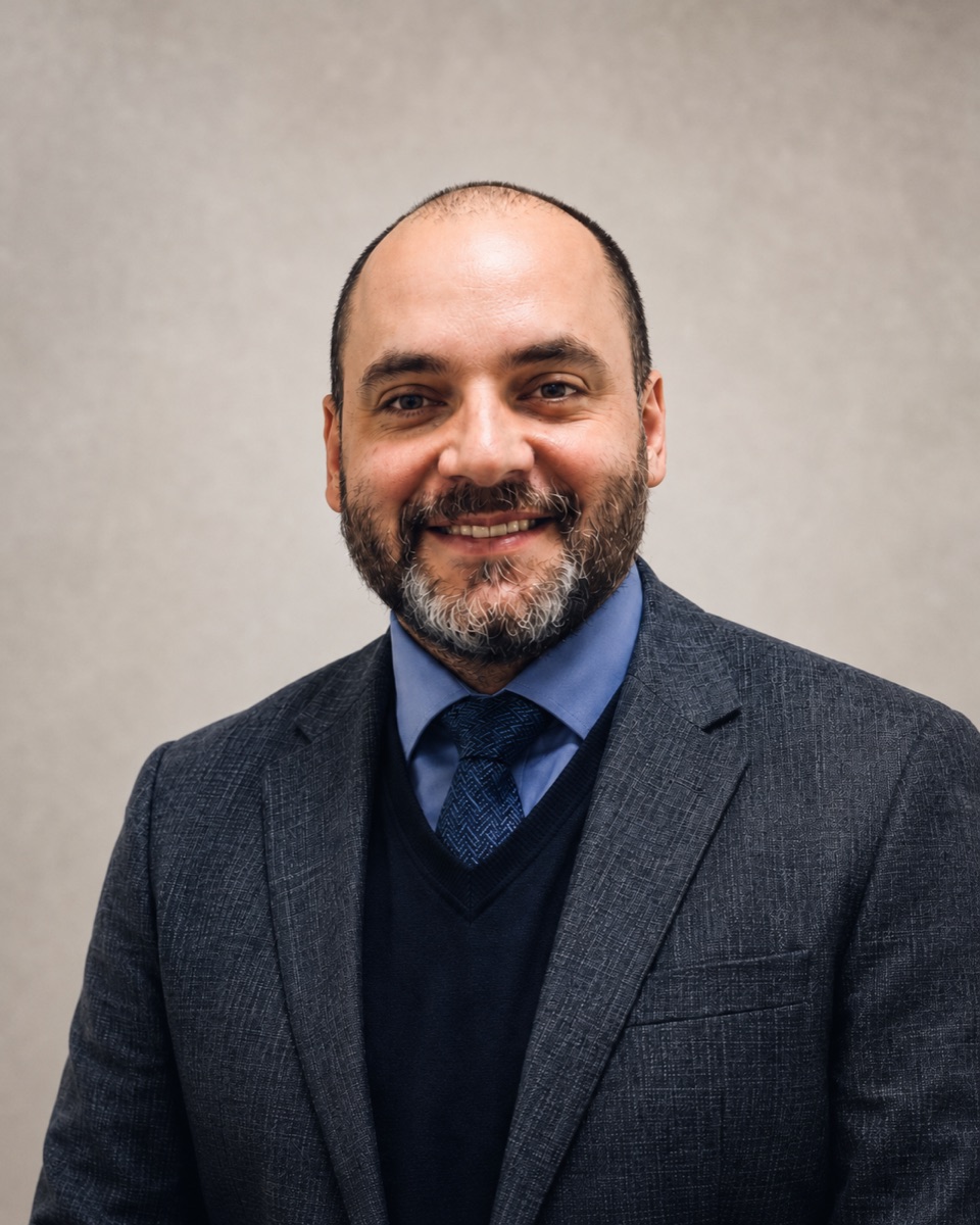 Dr. Gustavo Amaral